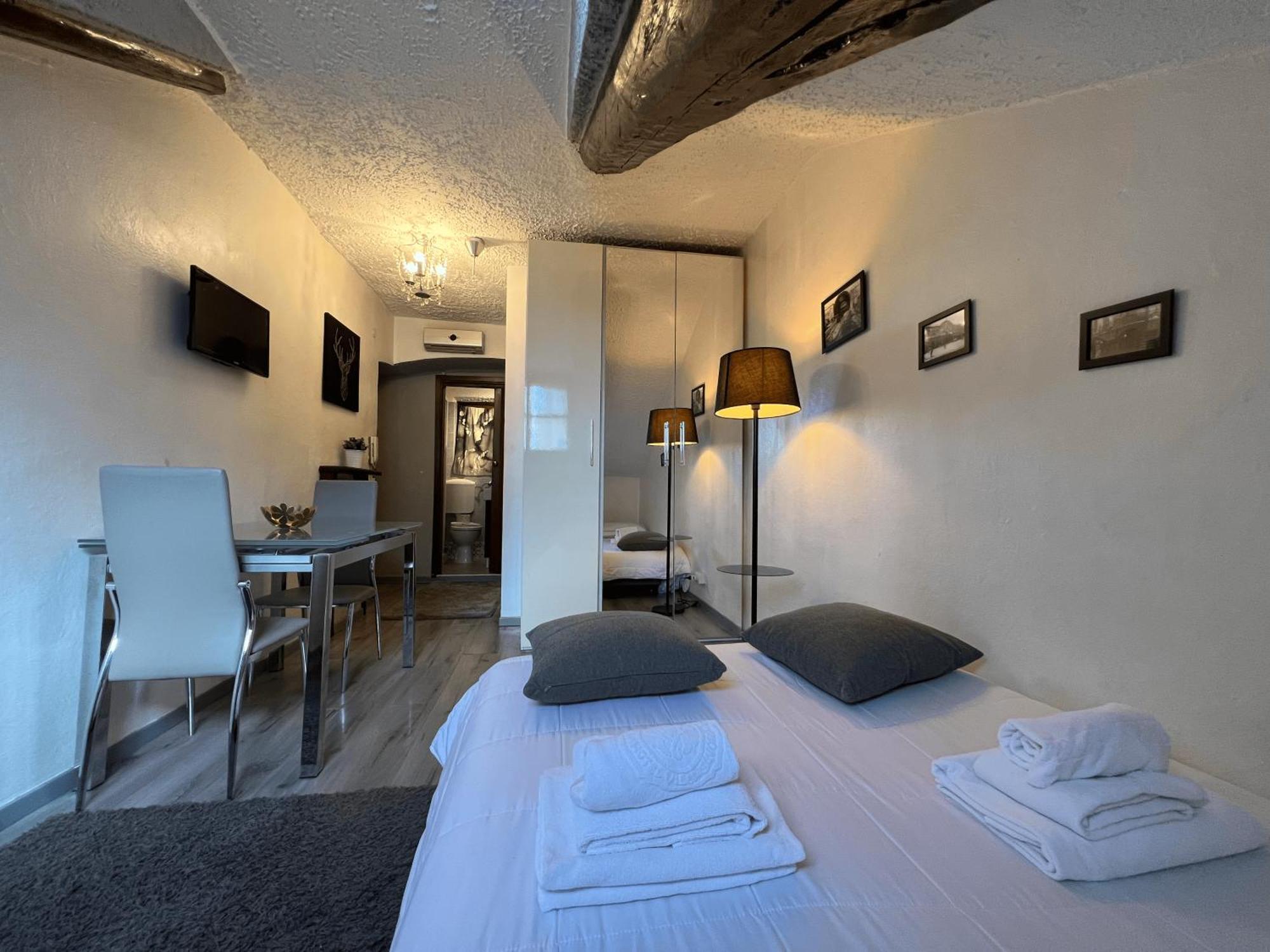 Porta Nuova Attic Room Турин Екстер'єр фото